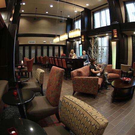 Hampton Inn & Suites Bay City Interior photo