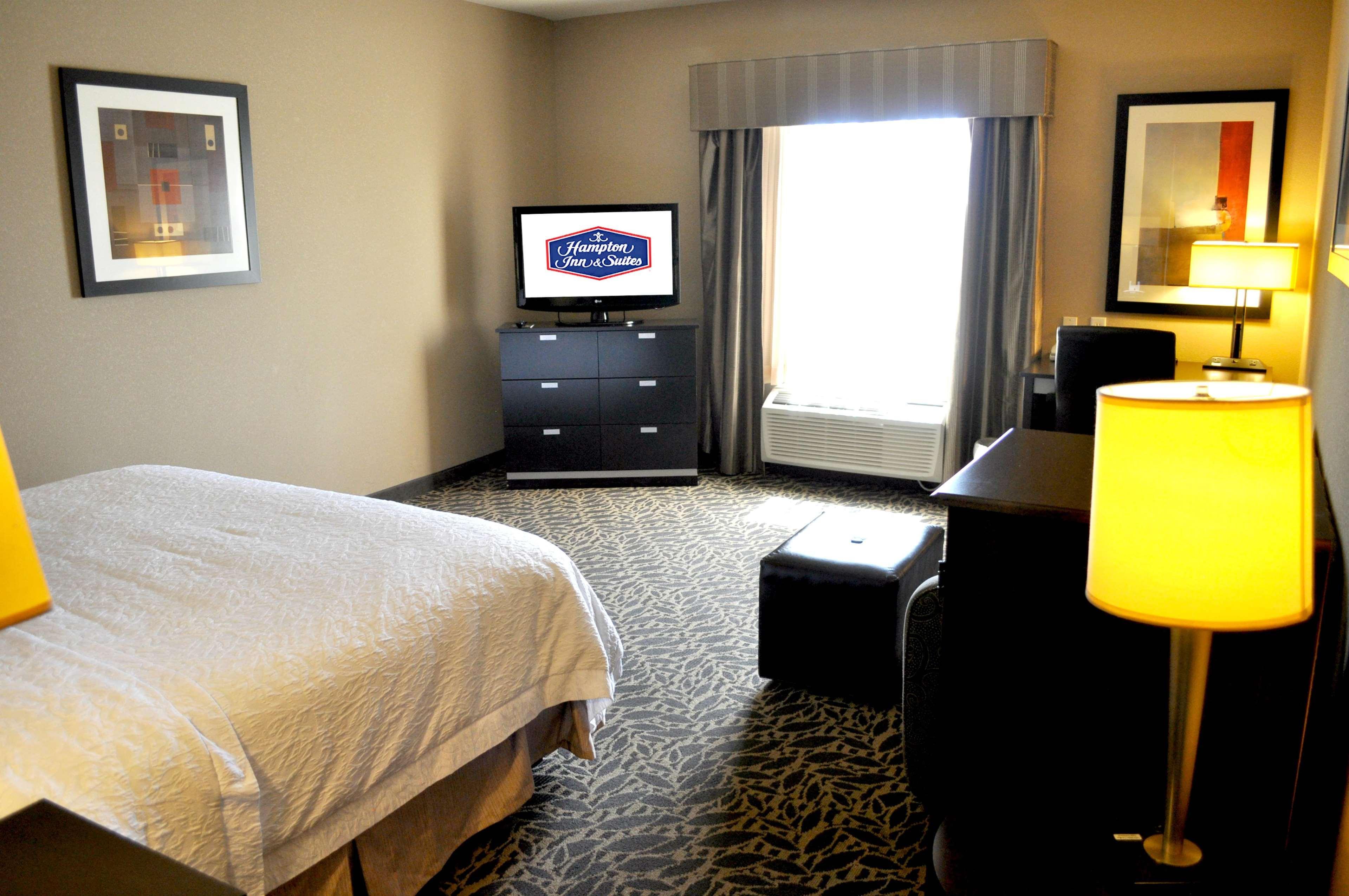 Hampton Inn & Suites Bay City Exterior photo